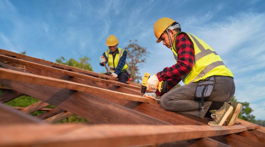 Professional Flat Roofing Installation services in Elkader, IA